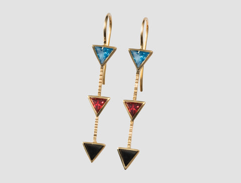 AE3 - Athena Gold earring with natural stones